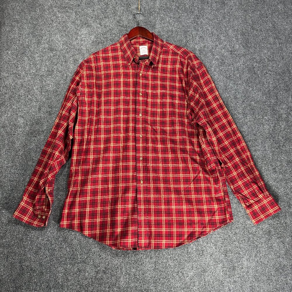 Brooks Brothers Shirt Mens Large Button Down The Original Polo Red Plaid Non Iro